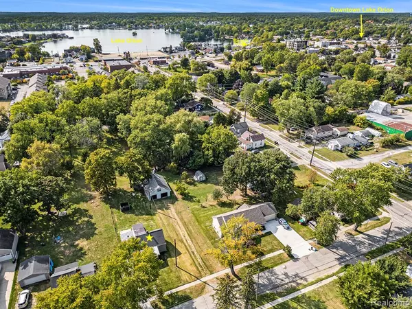 Lake Orion, MI 48362,332 Newton Drive