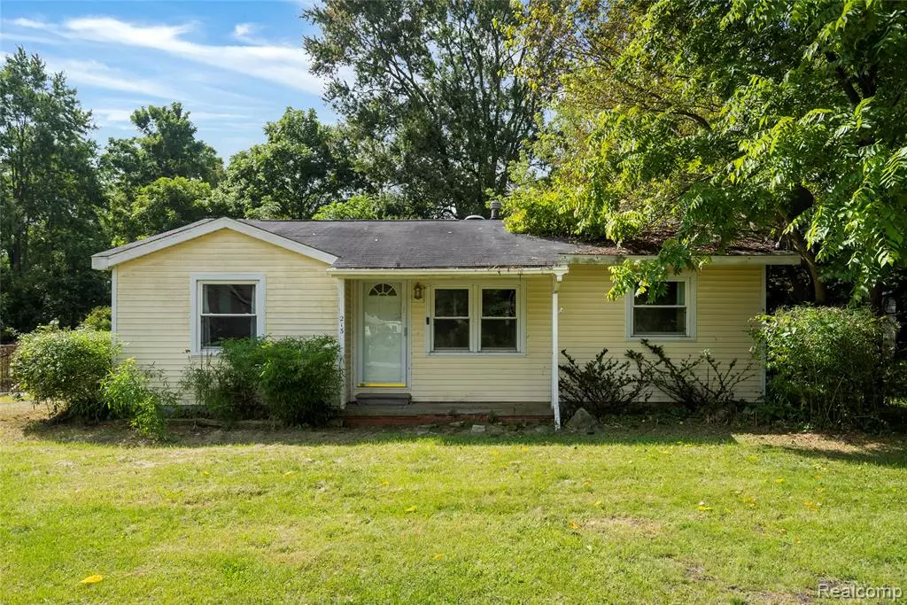 Howell, MI 48843,213 Pulford Street