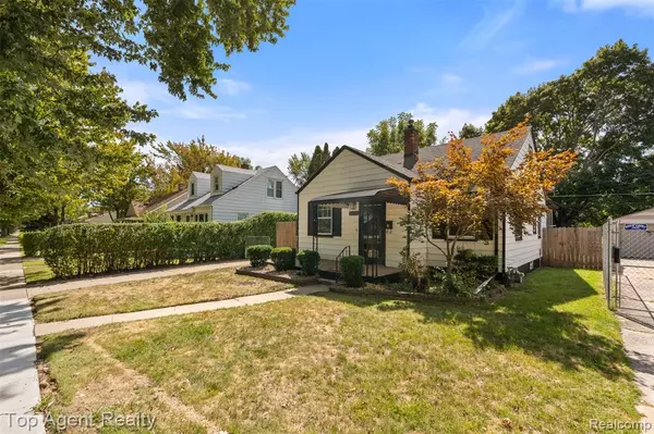 Harper Woods, MI 48225,18580 Washtenaw Street