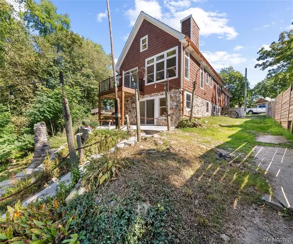 Pinckney, MI 48169,11252 Hiland Court