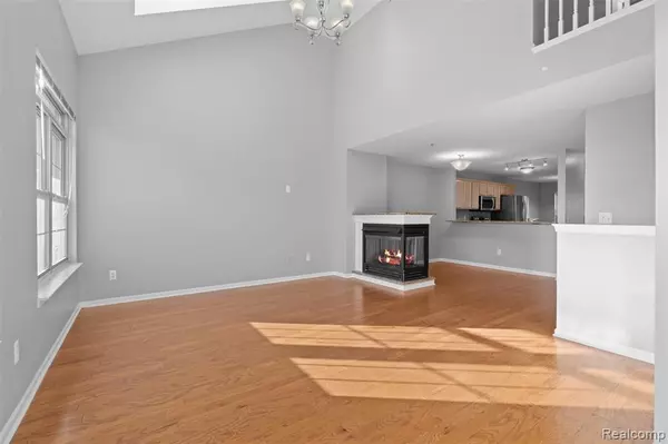 Walled Lake, MI 48390,470 Old Pine Way