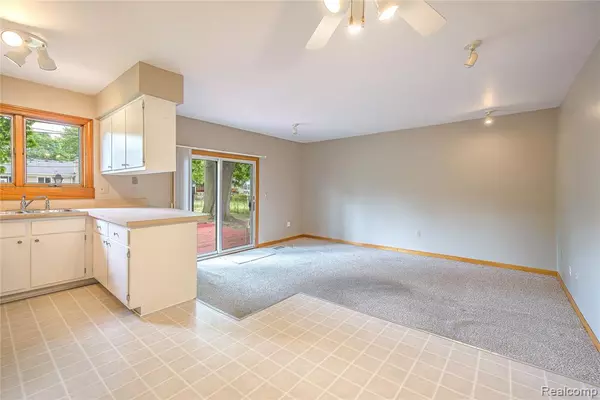 Novi, MI,23460 Meadowbrook Road