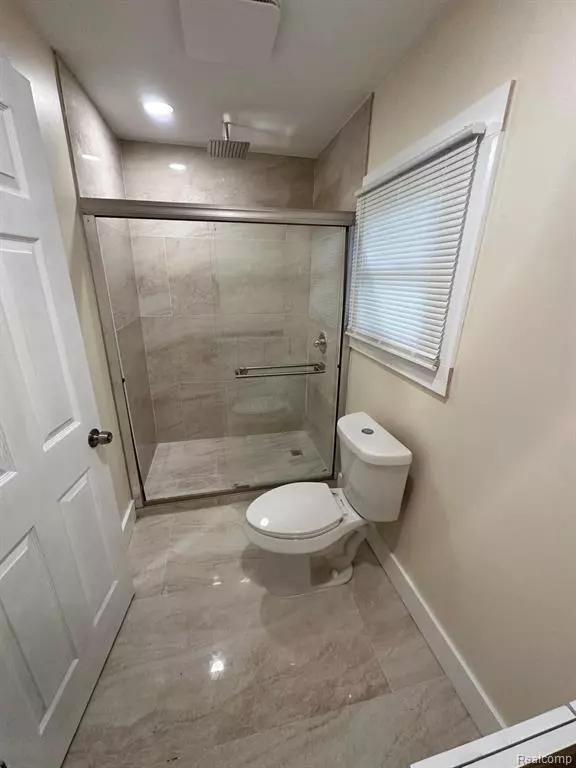 Troy, MI 48084,71 Biltmore Drive