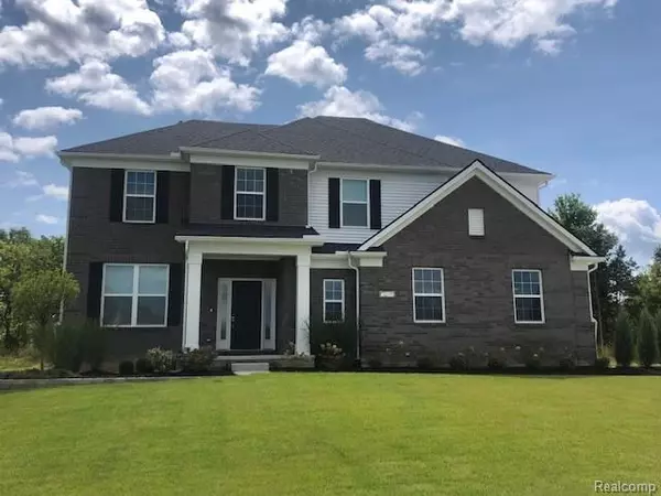 22206 Hilda Lane, South Lyon, MI 48178