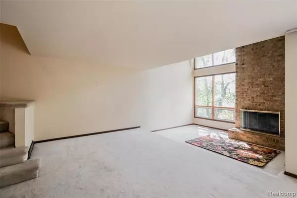 West Bloomfield, MI,7118 Pebble Park Drive