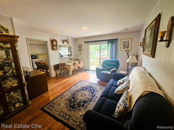 West Bloomfield, MI 48323,4415 Welland Drive