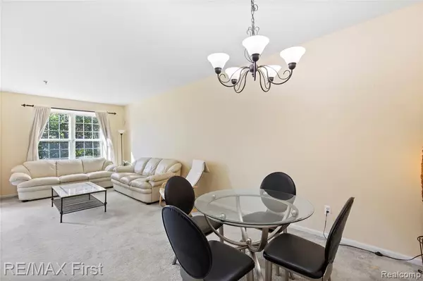 Southfield, MI 48075,25476 Saint James