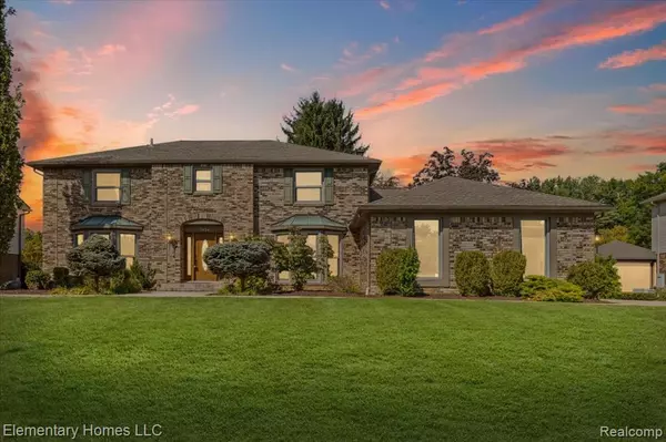 2456 Red Maple Drive, Troy, MI 48098