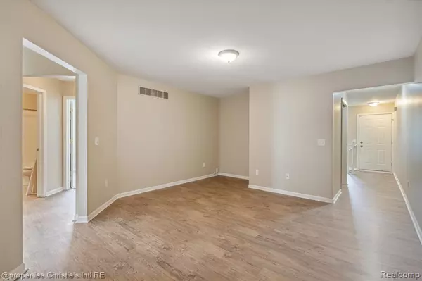 Clinton Twp, MI 48035,35922 SUNSET