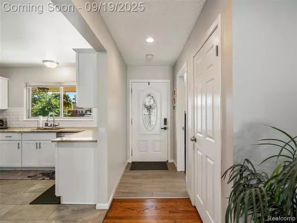 Oak Park, MI 48237,12820 Dartmouth Street