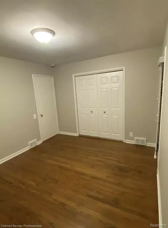 Grosse Pointe Park, MI 48230,835 Harcourt Road