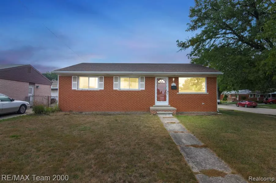 6557 Huntleigh Street, Garden City, MI