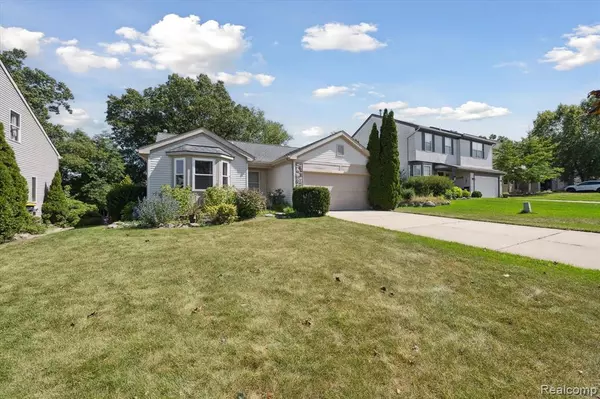 Howell, MI 48843,1660 Chelsea Circle Circle