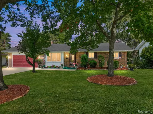 65 1st Street, Oxford, MI 48371