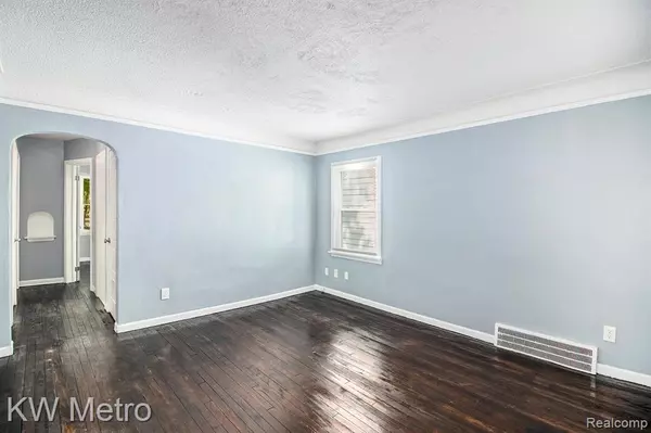 Detroit, MI 48228,9577 Minock