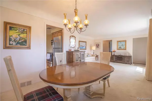 Beverly Hills, MI 48025,17058 W 13 Mile Road