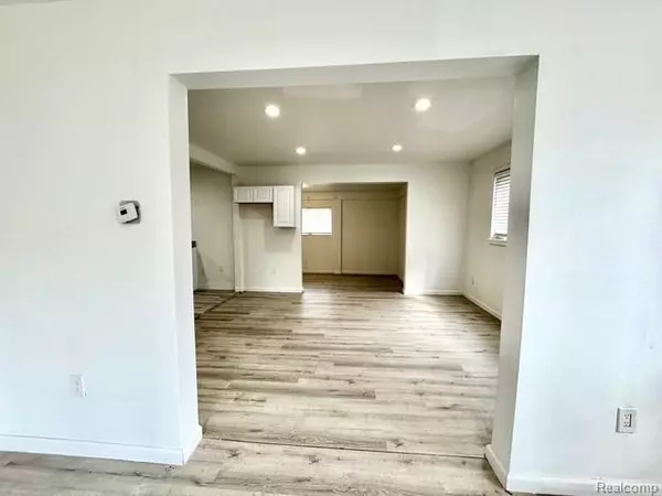 Detroit, MI 48227,14364 Rutland Street