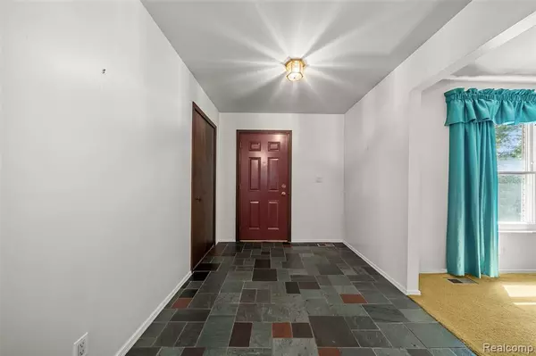 Brighton, MI 48114,1412 North Court