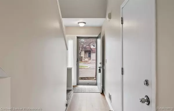 Rochester Hills, MI 48307,708 Preston Court