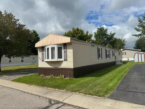 Whitmore Lake, MI 48189,326 Emerald S Circle