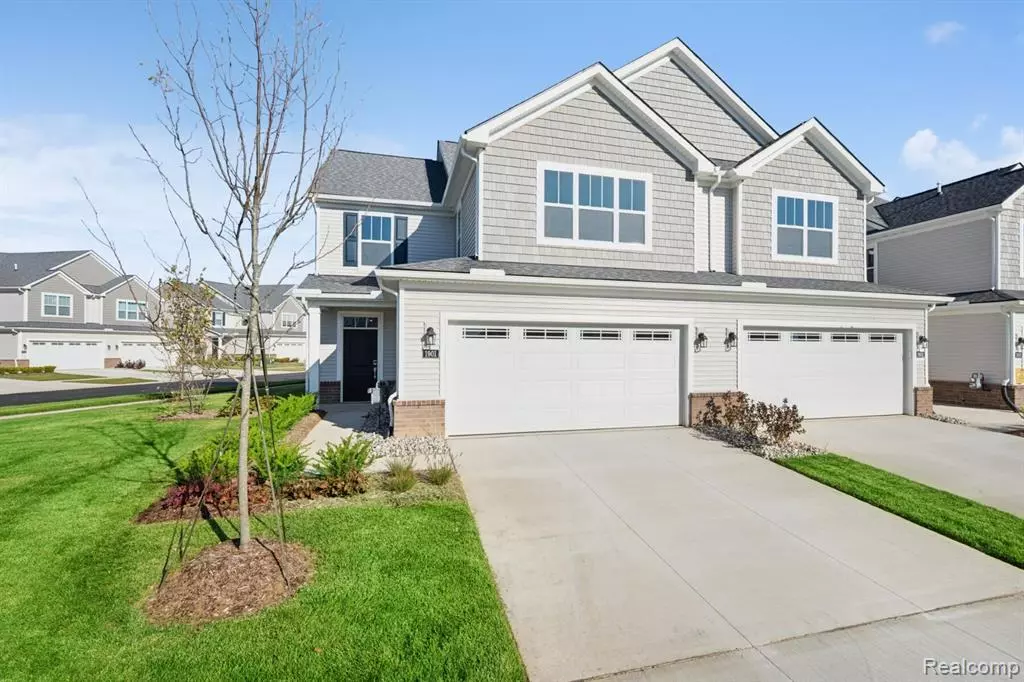 Saline, MI 48176,1901 Salt Springs Drive