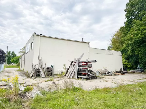 Davisburg, MI,16745 Dixie Highway