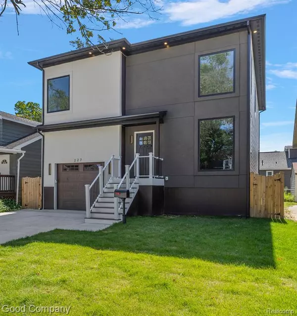 Royal Oak, MI 48073,227 W Houstonia Avenue