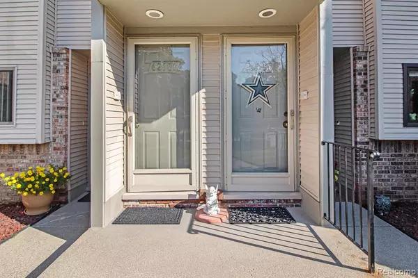 Canton, MI 48187,42771 Lilley Pointe Drive