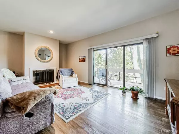 West Bloomfield, MI,7418 Azalea Court