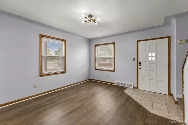 Dearborn, MI 48126,6918 Manor Street