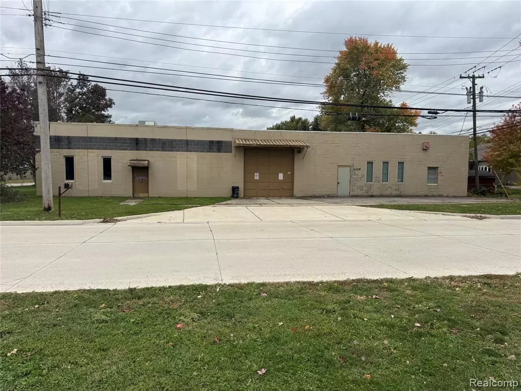 Monroe, MI 48162,1309 W Lorain Street