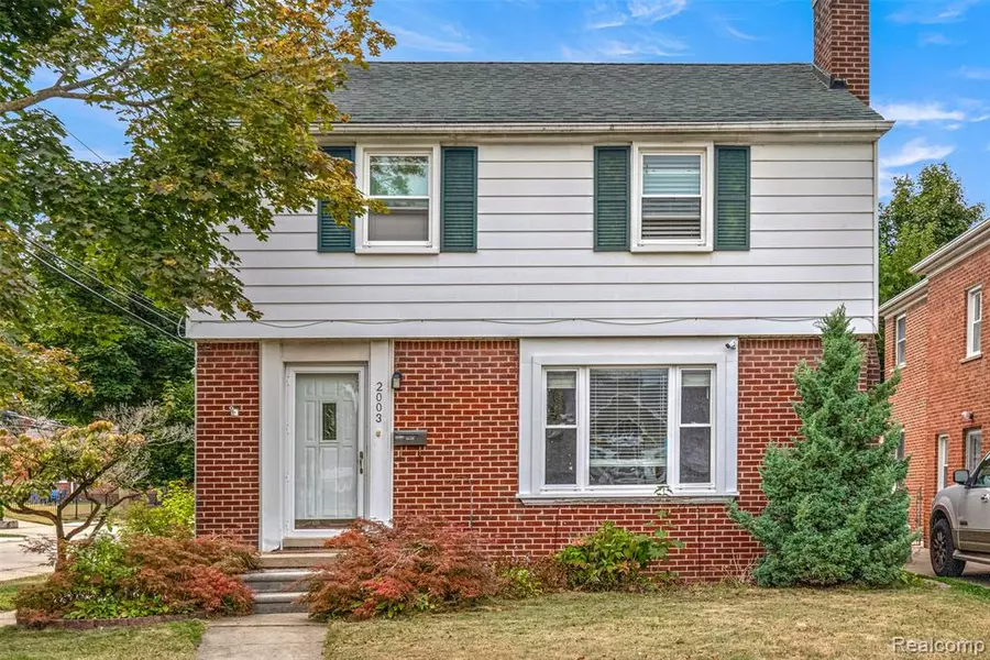 2003 N Rosevere Avenue, Dearborn, MI 48128
