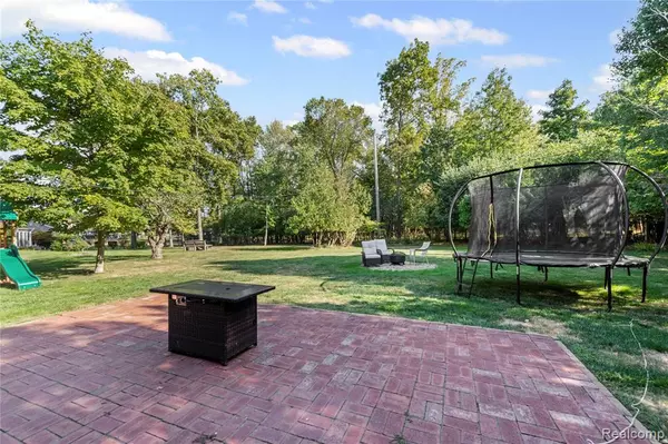 Grosse Ile, MI 48138,8173 Wood Drive
