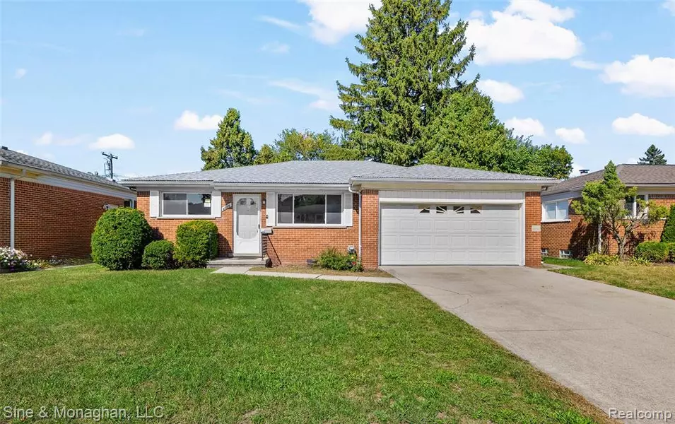 4079 Sudbury Drive, Warren, MI 48092