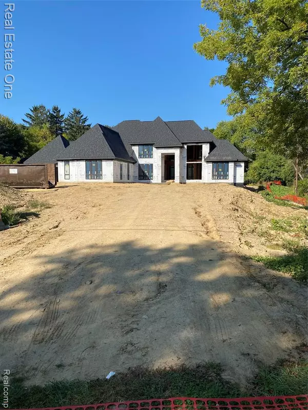 Bloomfield Hills, MI 48304,3370 Bloomcrest Drive