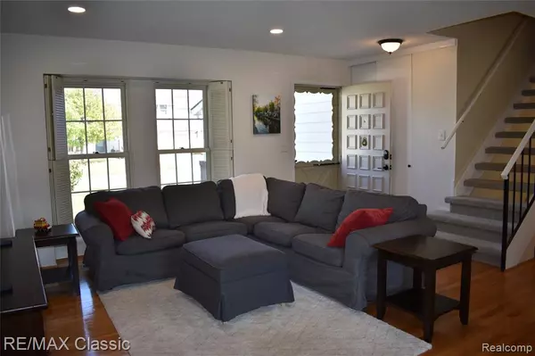 Novi, MI,22629 Cranbrooke Drive