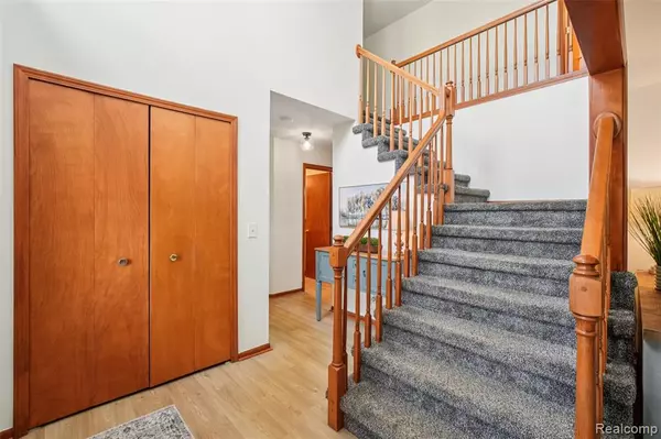 Lake Orion, MI,2069 W View Court