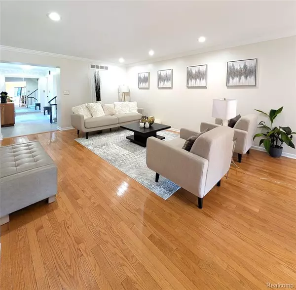 West Bloomfield, MI,7173 Creeks Crossing