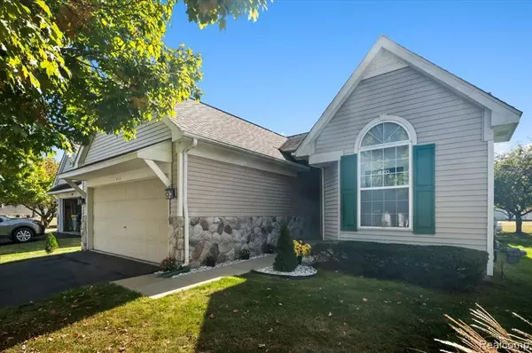 Wixom, MI 48393,913 Rikki Ann Court