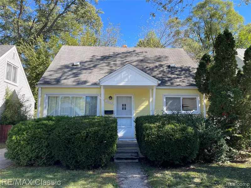 18664 Dalby, Redford, MI 48240