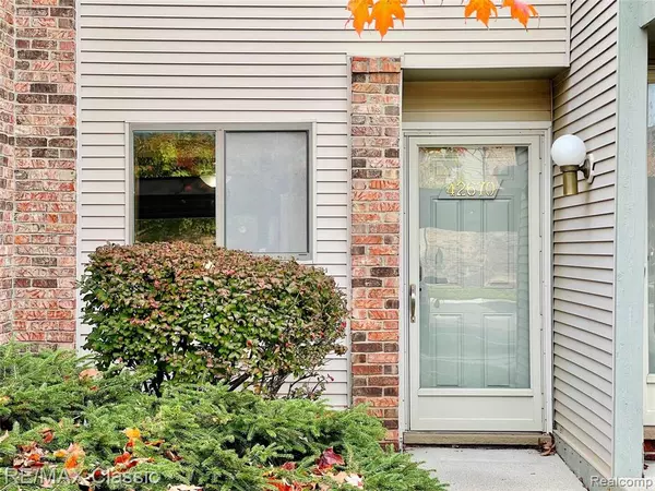 Canton, MI 48187,42670 Lilley Pointe Drive