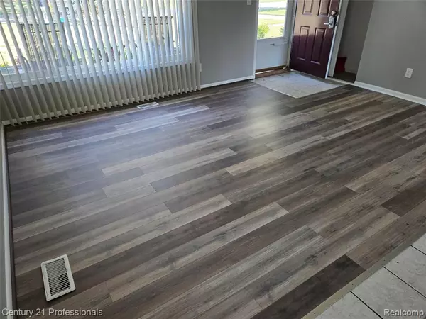 Clinton Twp, MI 48035,35903 Little Mack Avenue