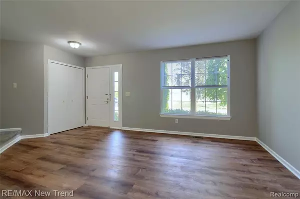 Ann Arbor, MI 48105,3241 Buckhorn Court