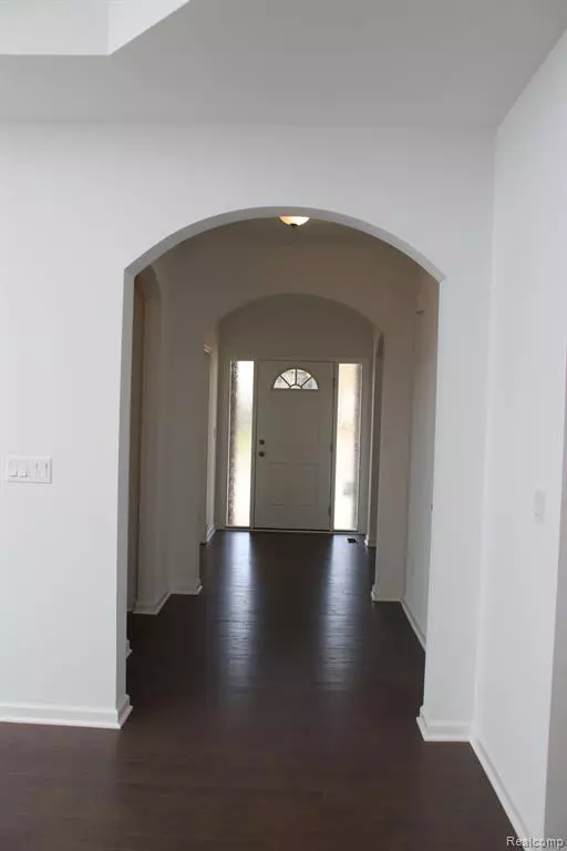 Almont, MI 48003,7296 Evergreen Trail