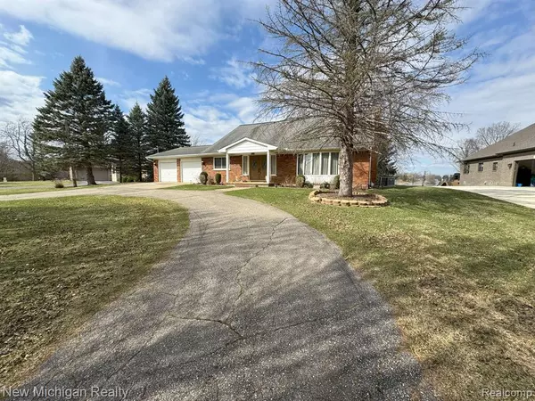 3872 WOODLAND Drive, Metamora, MI 48455