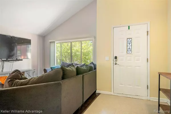 Novi, MI,24200 Hampton Hill Street