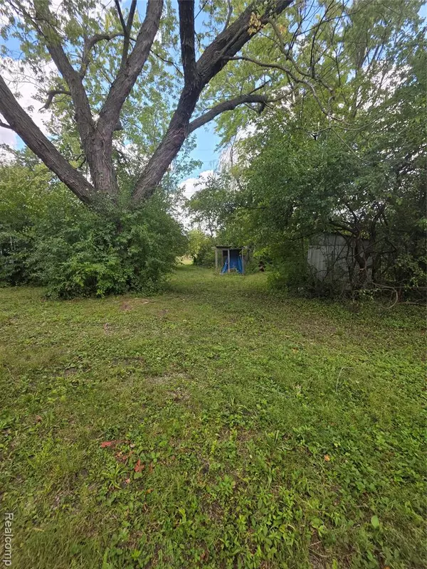 Ypsilanti, MI 48198,1823 Cadillac Avenue