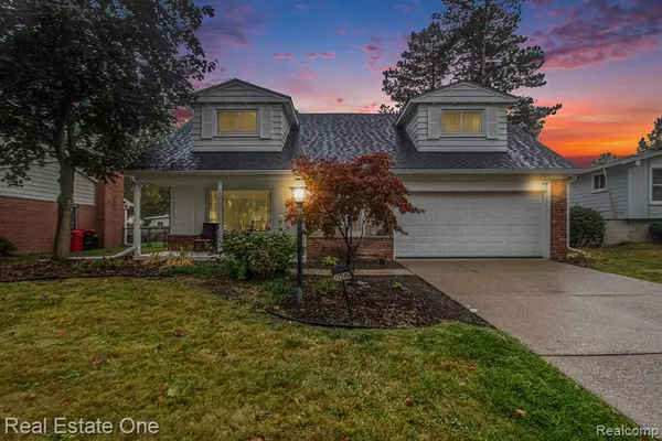 Southfield, MI 48076,27249 Nantucket Drive