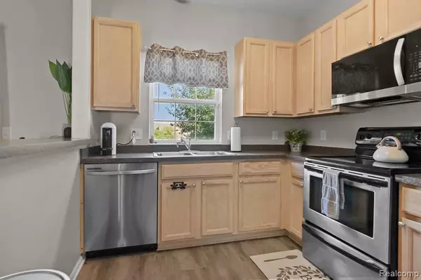 Shelby Twp, MI 48316,1985 Monarch Drive