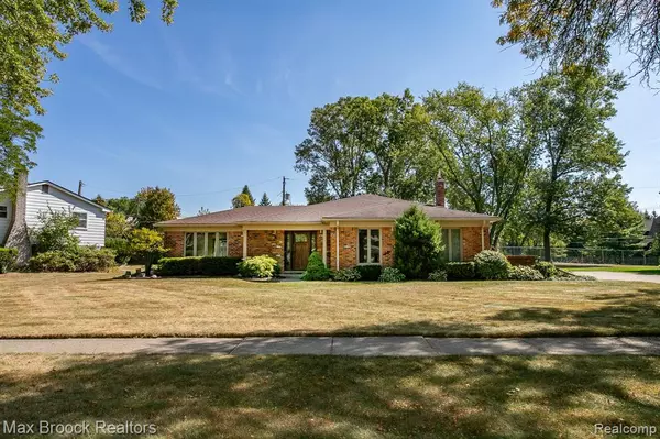 Troy, MI 48098,4298 Cherrywood Drive